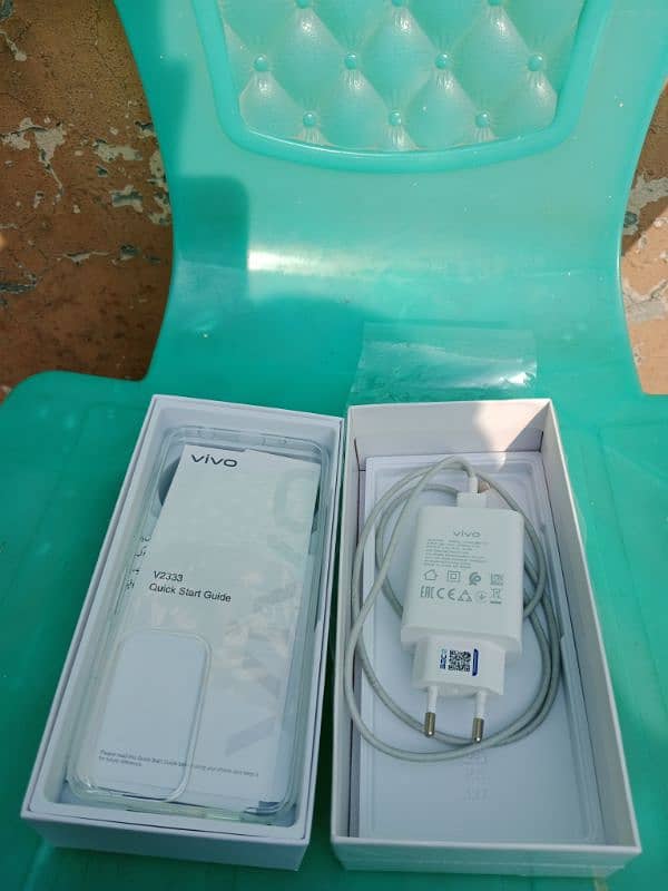 VIVO Y18 OPEN BOX MOBILE 1