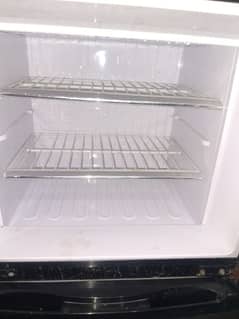 orient fridge medium size like new bilkol ok hai totally original