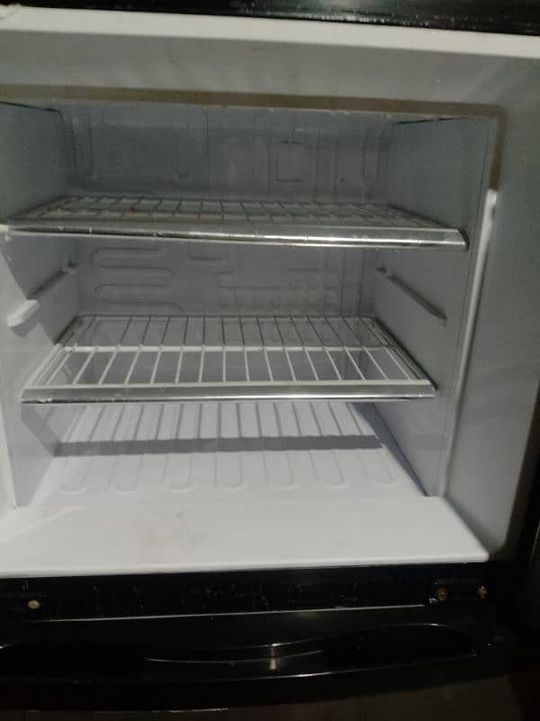 orient fridge medium size like new bilkol ok hai totally original 6