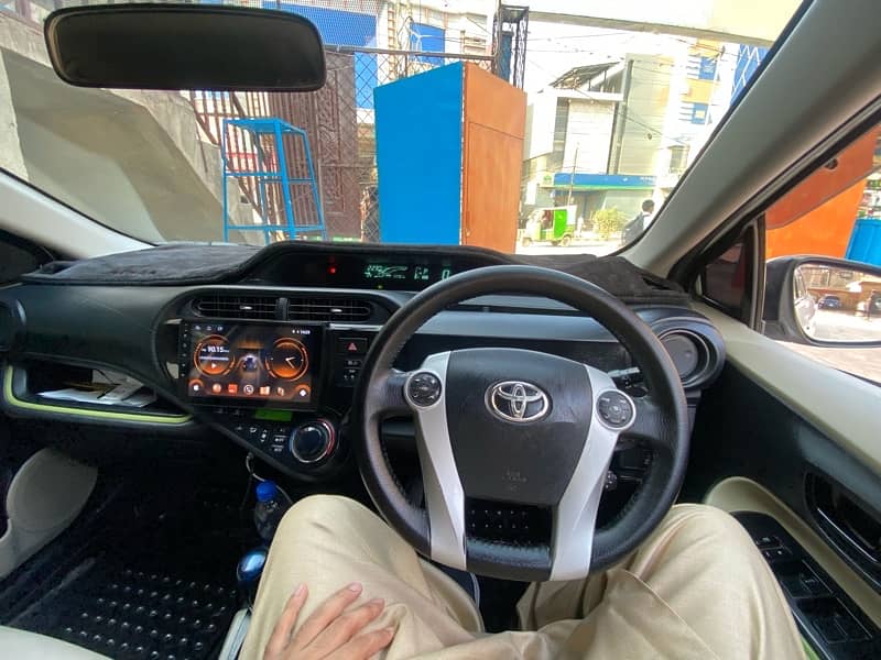 Toyota Aqua 2014 push start 3