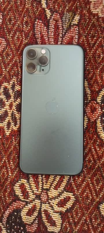 iphone 11 pro 2