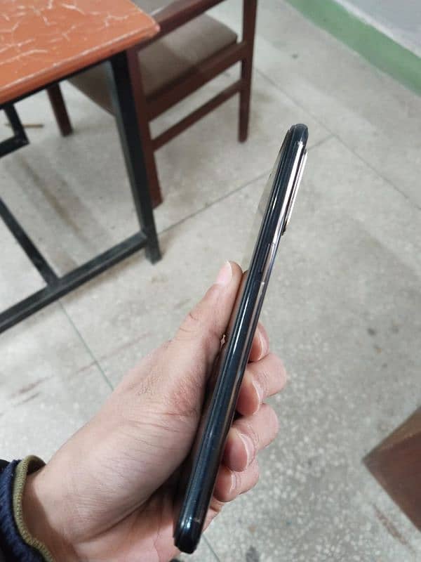 oppo F 15 3