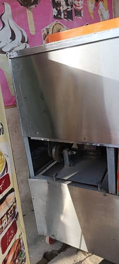 ice cream machine