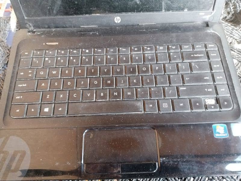 hp core i5 laptop without hard disk and charger 1