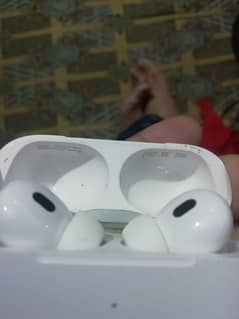 Air pods 2nd generation original 100 present