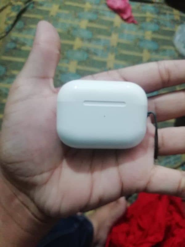 Air pods 2nd generation original 100 present 3