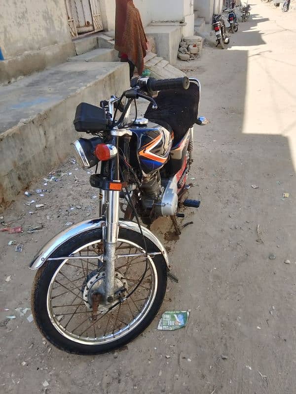 Honda 125 2019 sukkur num 4