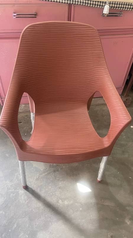 plastic chair 1