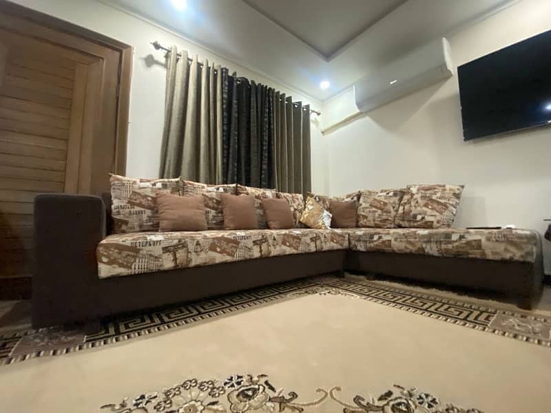 L shaped sofa for sale 0