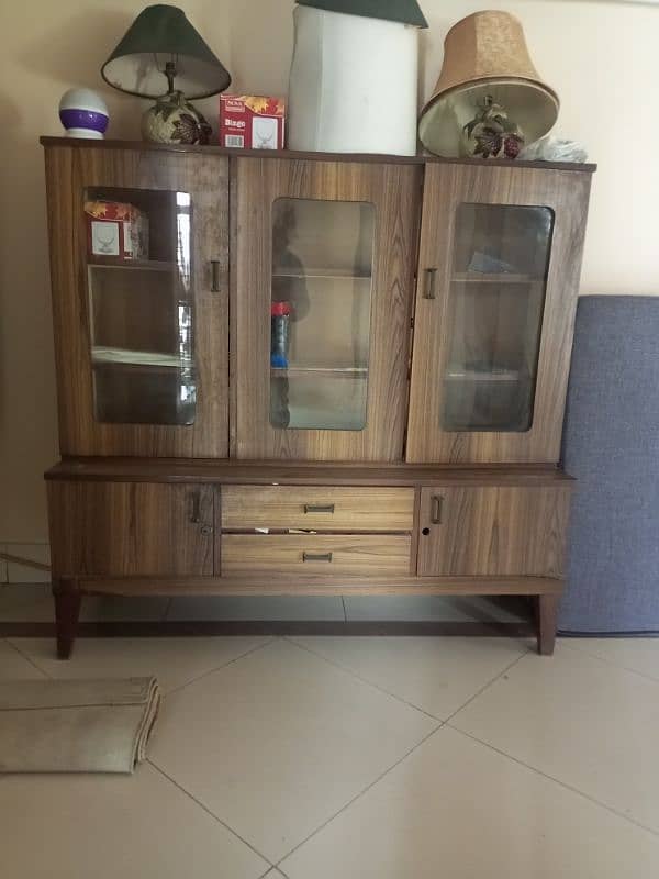 showcase for sale in good shape 0