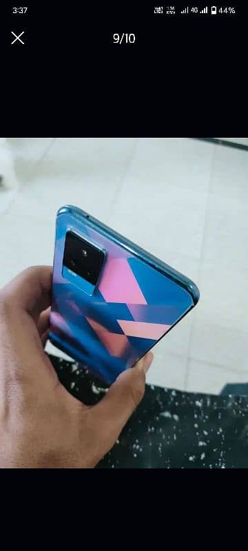 vivov21e 1