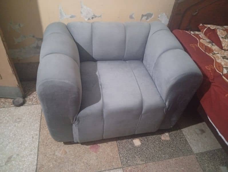 sofa set  3/2/1 full set  sale for OLX 3