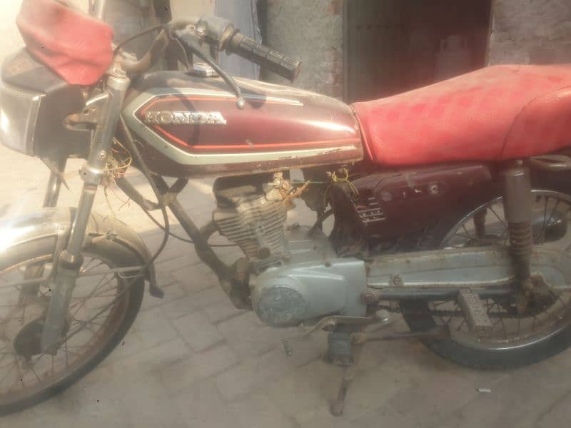 Honda 125 1985 no documents 6