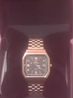 new  fitross watch colour golde matel body  one miner crak in glass