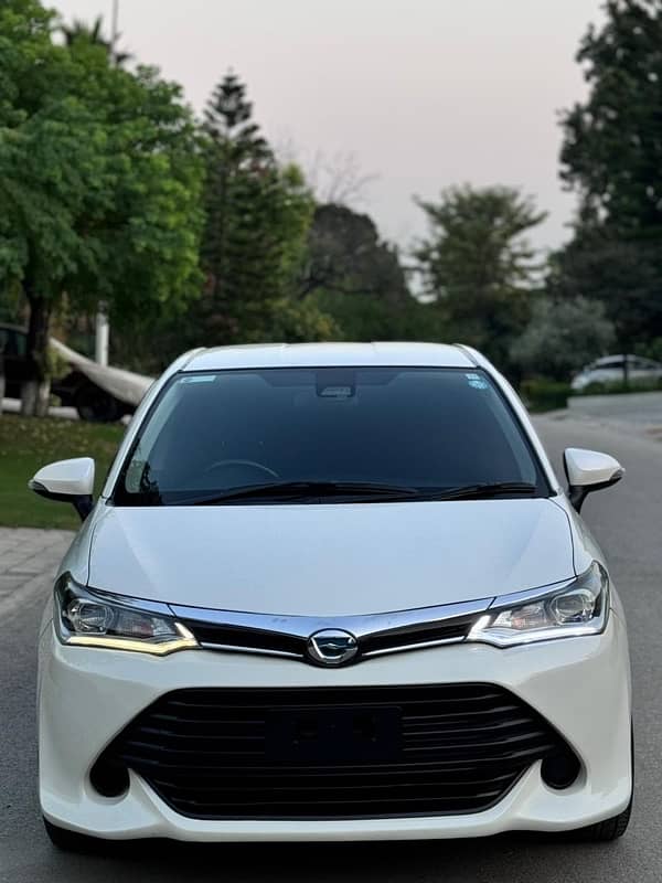 Toyota Corolla Axio 2015 0