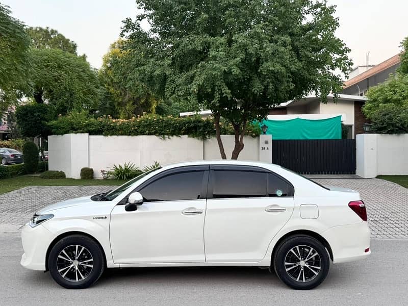 Toyota Corolla Axio 2015 4