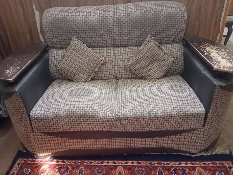 3 piece sofa set. 3