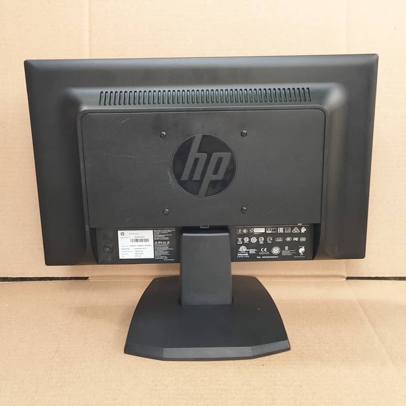 HP V194 18.5" LED Monitor 1