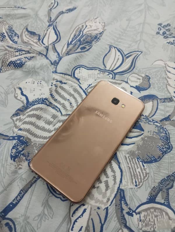 Samsung Galaxy j4 1