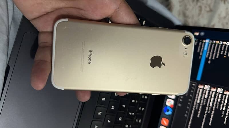 iphone 7 PTA approved 32 GB 0