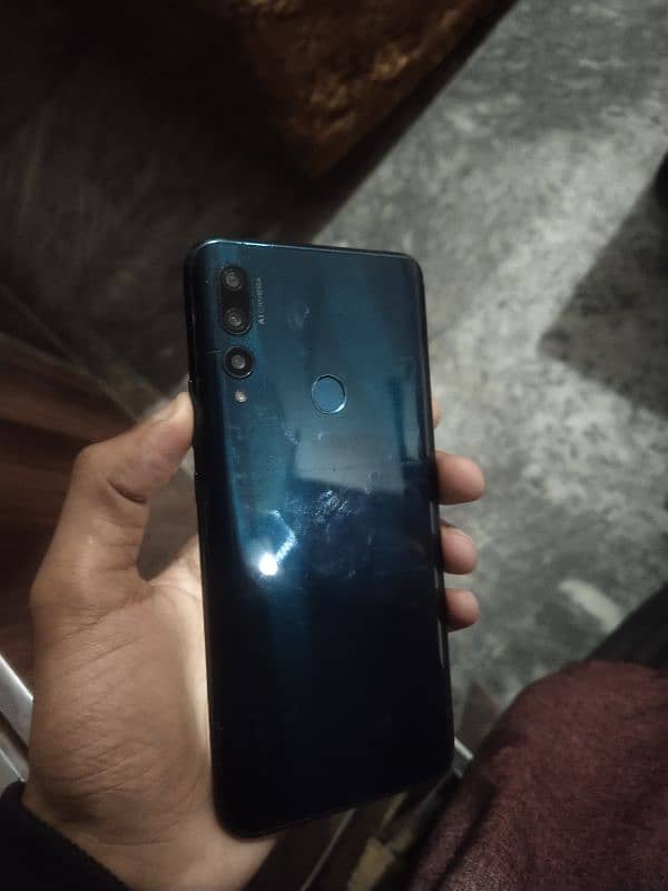 Huawei y9 prime read the ad first 1