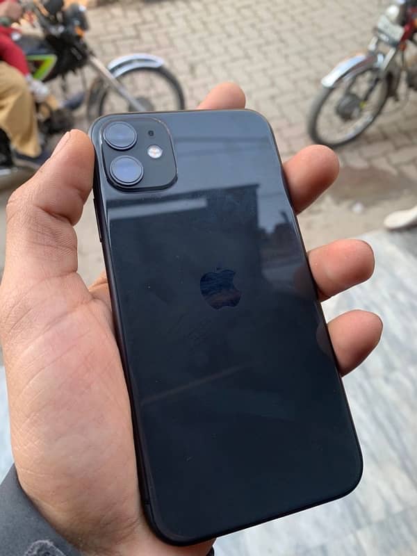 iphone 11 non active face id ok battery 87 genune phone 10/10 2