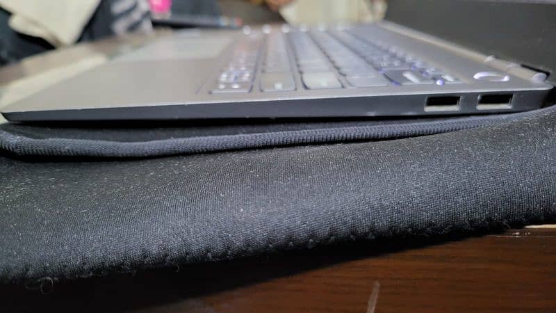 Lenovo Thinkbook 10th GEN 4