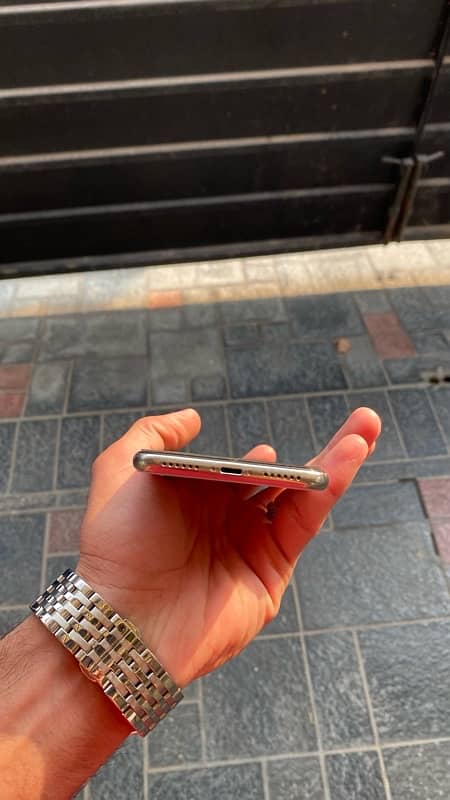 iPhone X 64gb pta approved 4