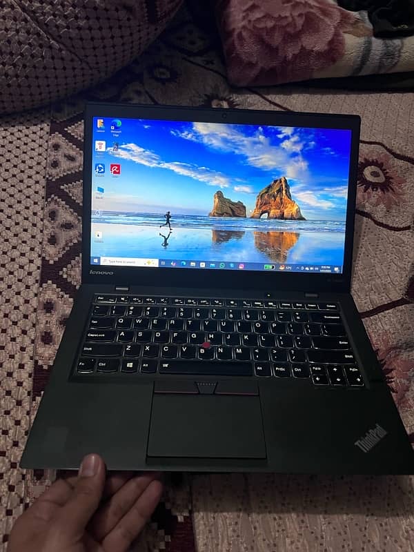 lenovo Thinkpad x1carbon cori7, 5th gen 6