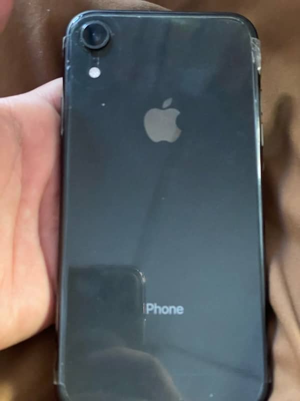 IPhone XR 4 month sim working 3