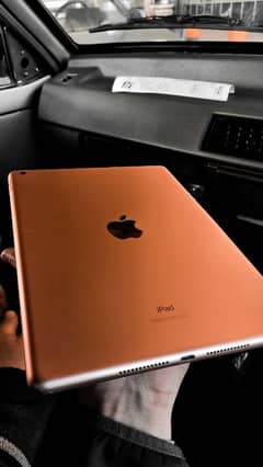 Apple IPAD 8th gen 128gb with box