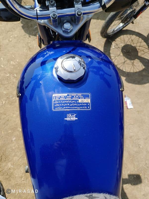 Honda CD 70 2023-24 4