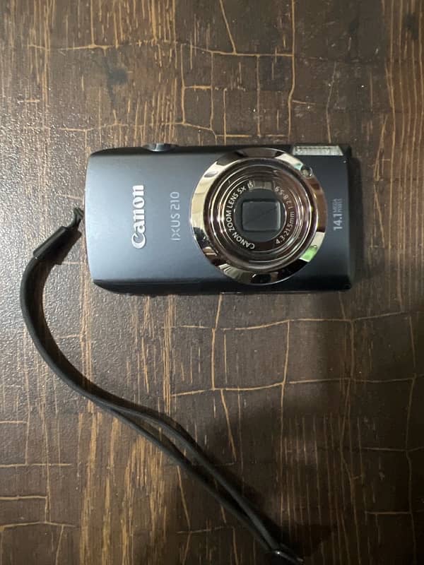 Canon IXUS 210 Touch Screen Digital Camera 1