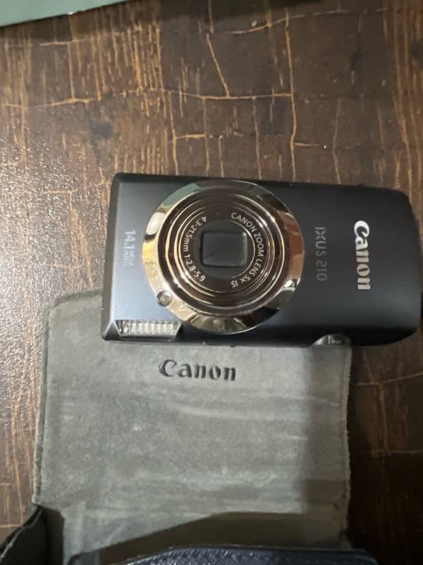 Canon IXUS 210 Touch Screen Digital Camera 7