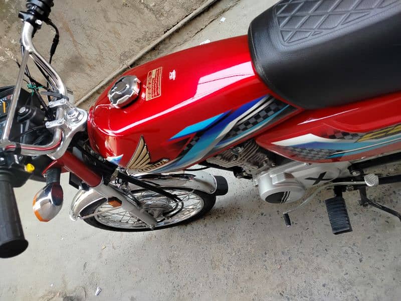 A bike in new condition. wtp contact. 03114445220 2