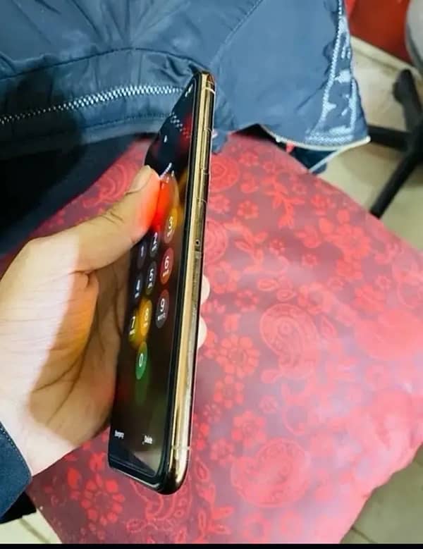 IPhone XS 64 gb box 3