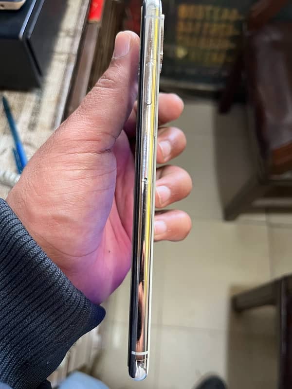 iphone Xs max 64gb non PTA 2