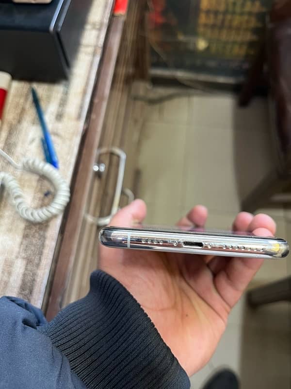 iphone Xs max 64gb non PTA 3