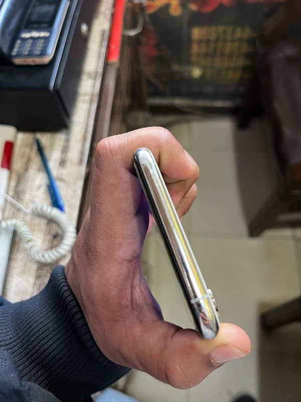 iphone Xs max 64gb non PTA 5