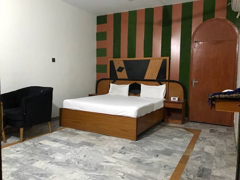 FURNISHED ROOM SEPARATE SINGLE PERSON GULISTAN E JAUHOR 2