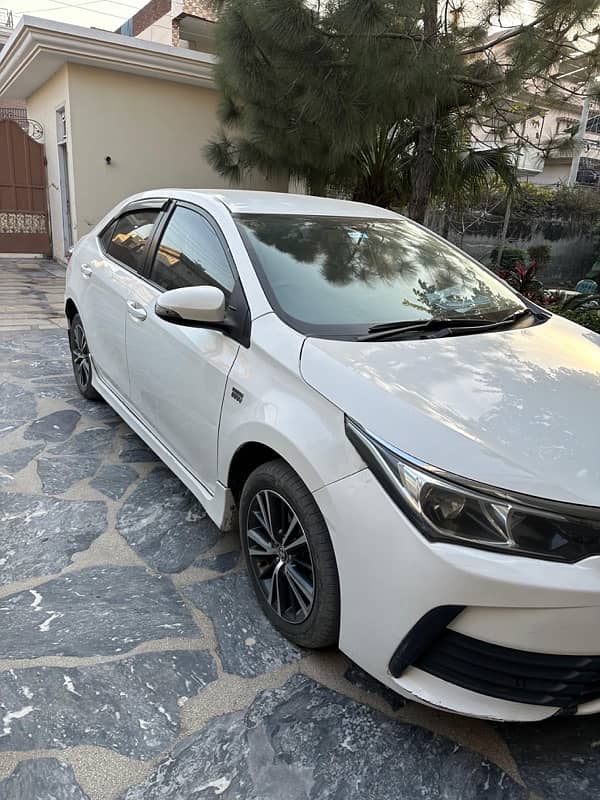 Toyota Corolla Altis 1.6 2017/18 3