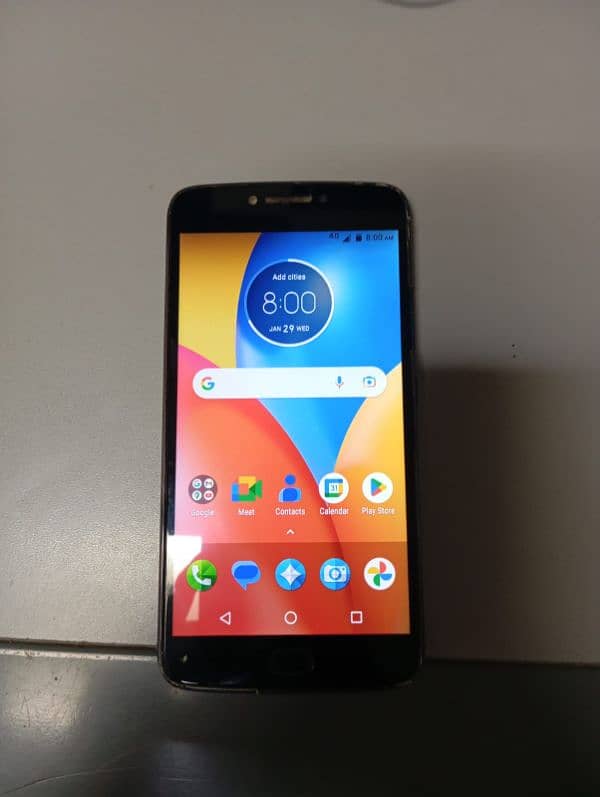 I am selling moto e4 plus 2/32 10/8 condition only 8 k 2