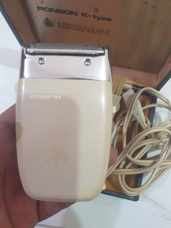 Ronson  shaver  made in England 1