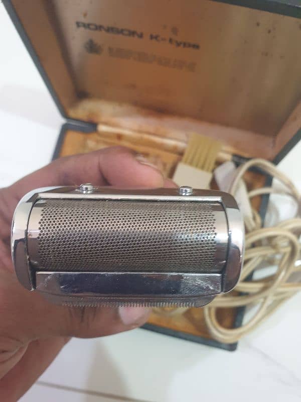 Ronson  shaver  made in England 2