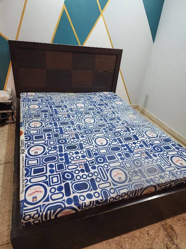 5 ft × 6.5 ft custom size bed is available fot sale 3