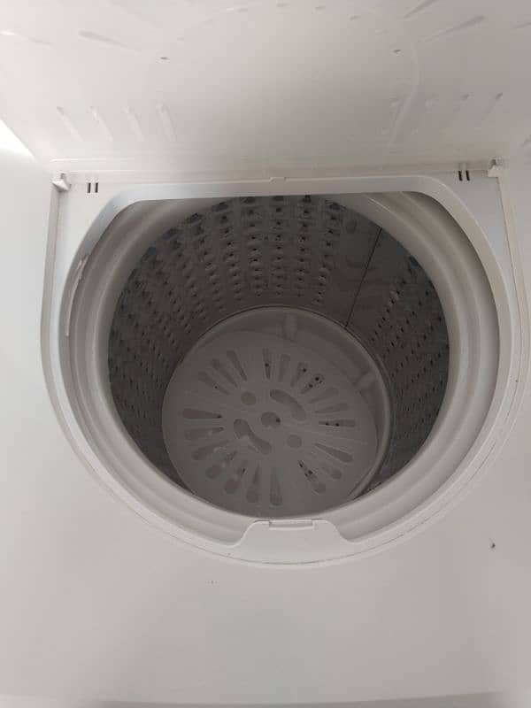 Dawlance Waching Machine and Spinner Dryer 10/10 3