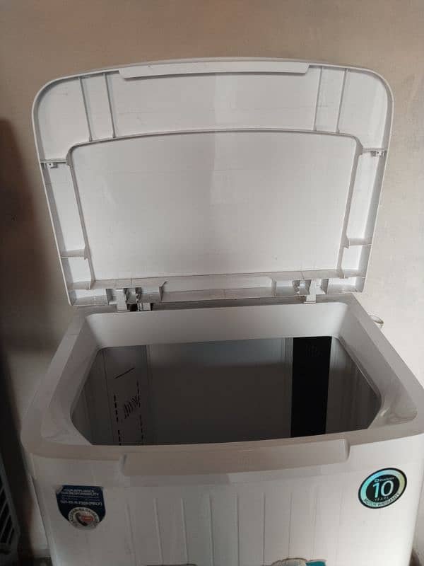 Dawlance Waching Machine and Spinner Dryer 10/10 6