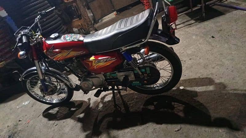 Honda 125 neat and clean 1