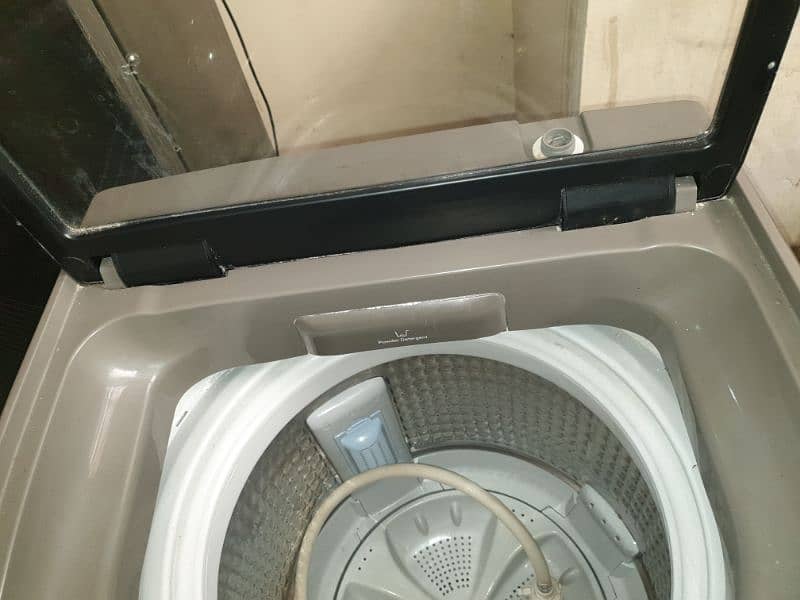 washing machine (fully automatic) HWM 85-1708 model no 10