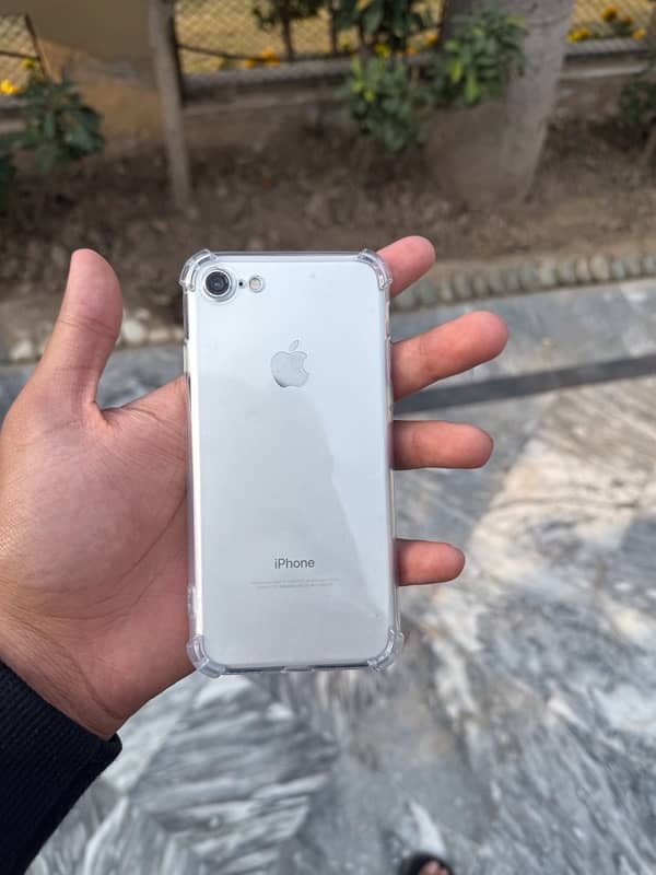 iPhone 7 128gb pta approved 3